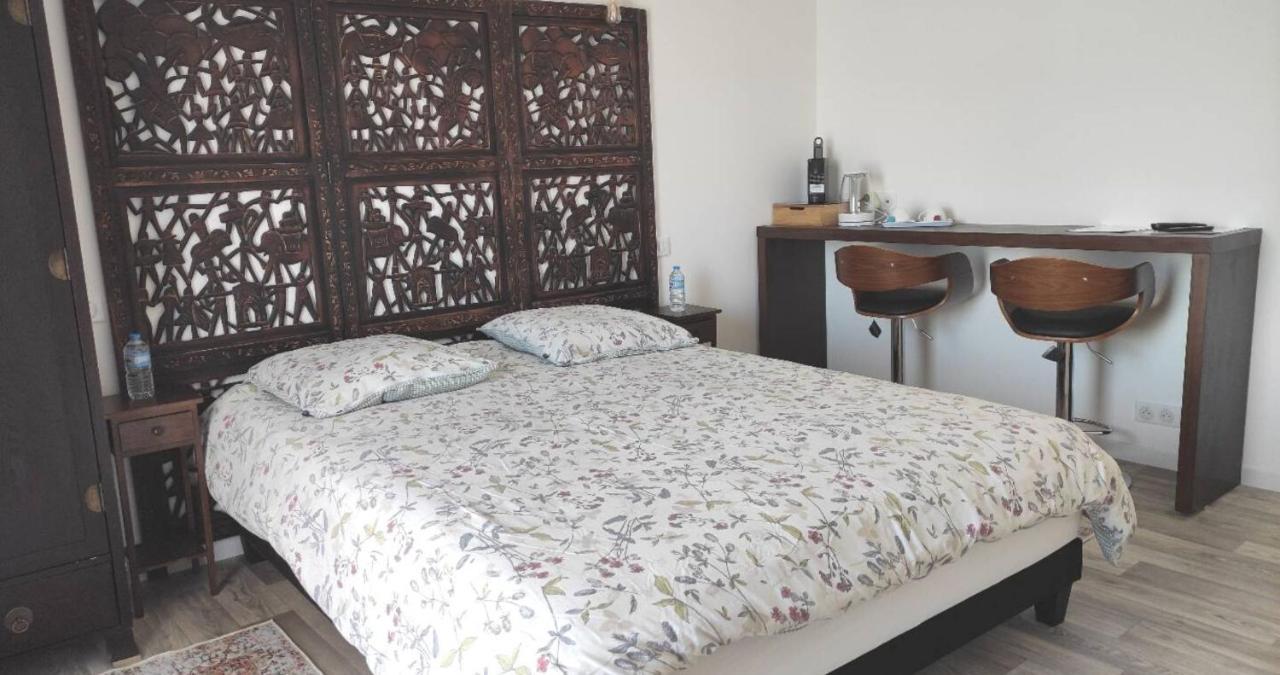 Maison D'Hotes Coeur D'Herault - Gite Et Chambres D'Hotes - Spa & Massages Péret Екстериор снимка