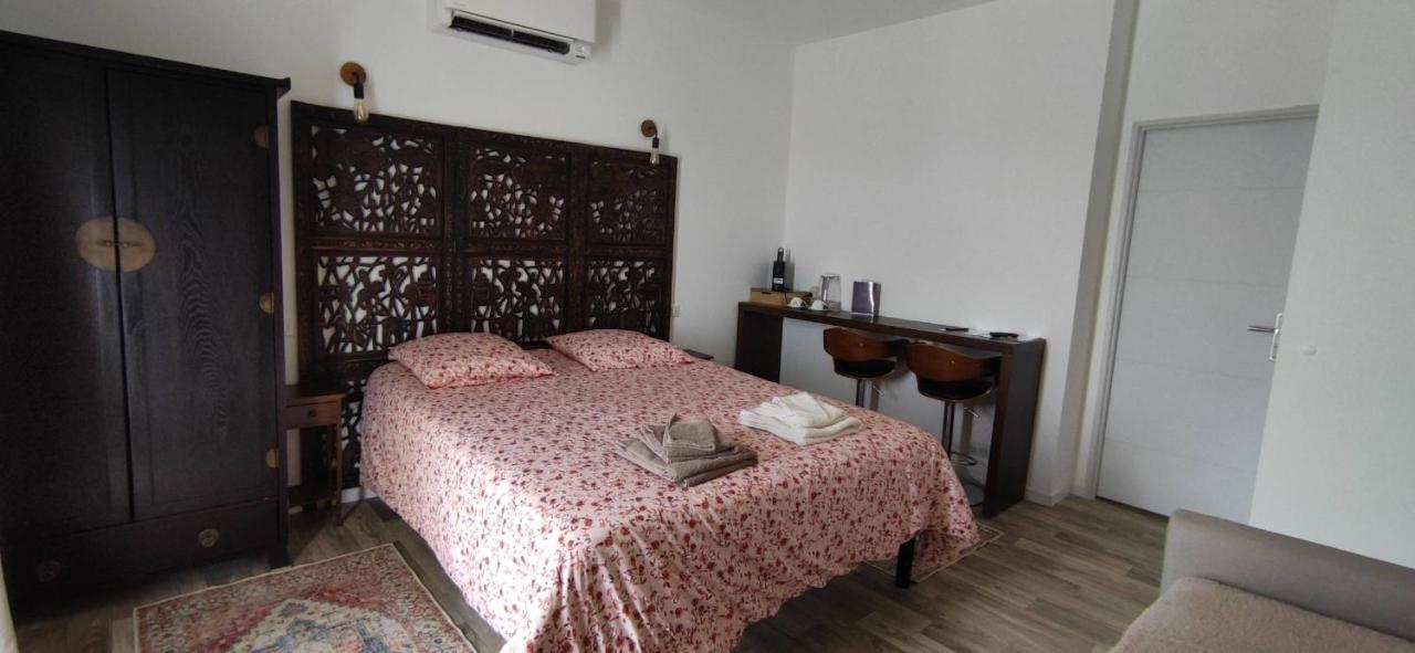 Maison D'Hotes Coeur D'Herault - Gite Et Chambres D'Hotes - Spa & Massages Péret Екстериор снимка