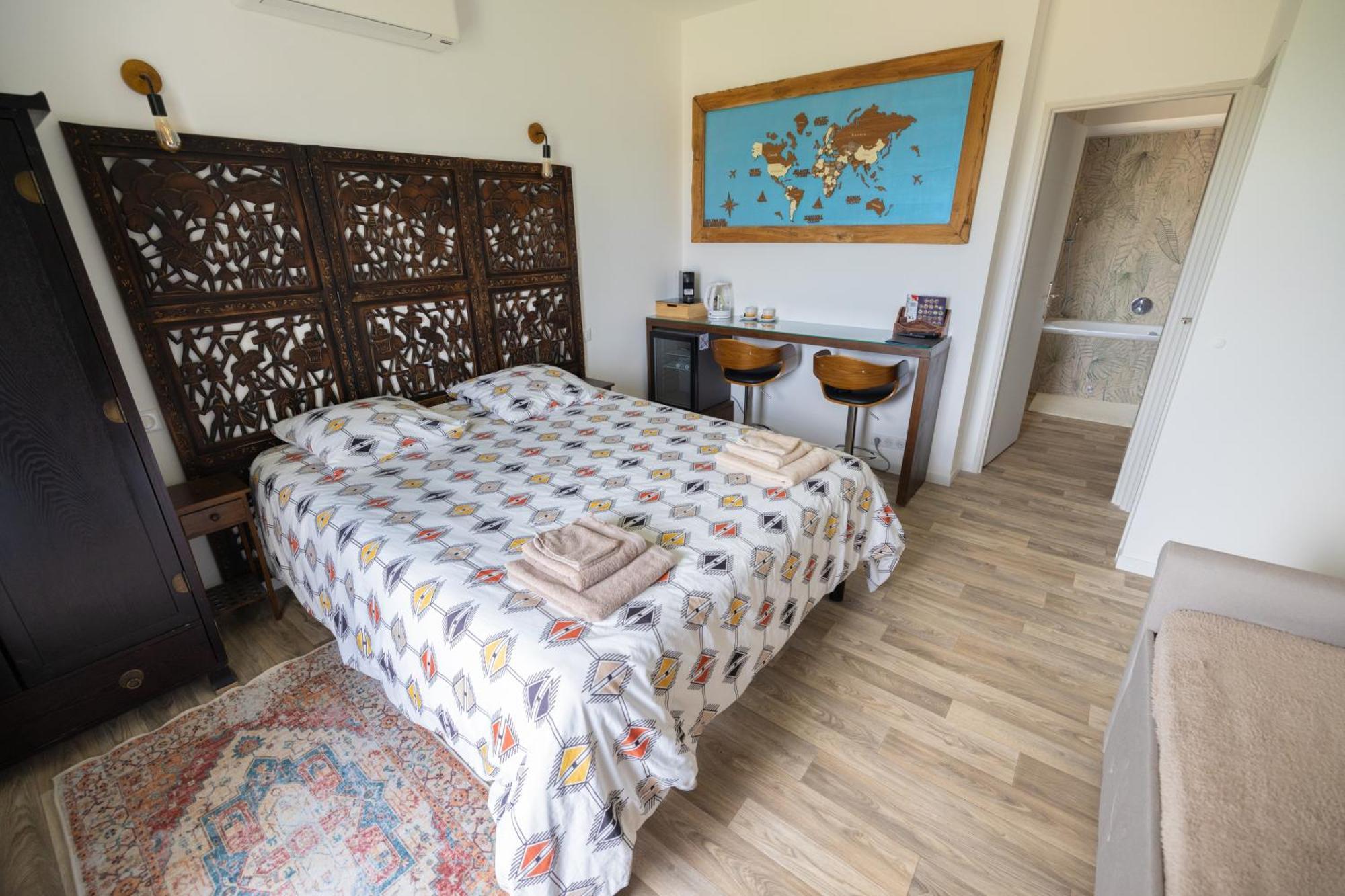 Maison D'Hotes Coeur D'Herault - Gite Et Chambres D'Hotes - Spa & Massages Péret Стая снимка