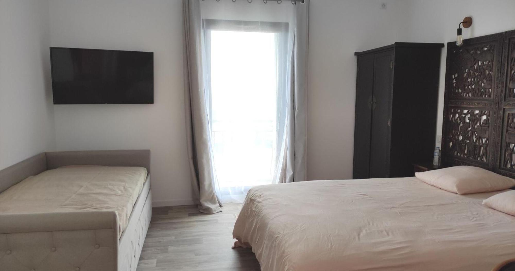 Maison D'Hotes Coeur D'Herault - Gite Et Chambres D'Hotes - Spa & Massages Péret Стая снимка